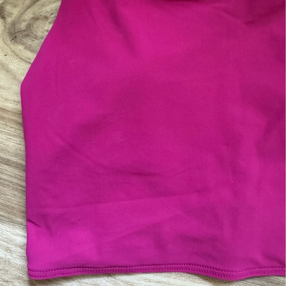 Lululemon Stash It Bra in Ripened Raspberry. - Picture 5 of 16